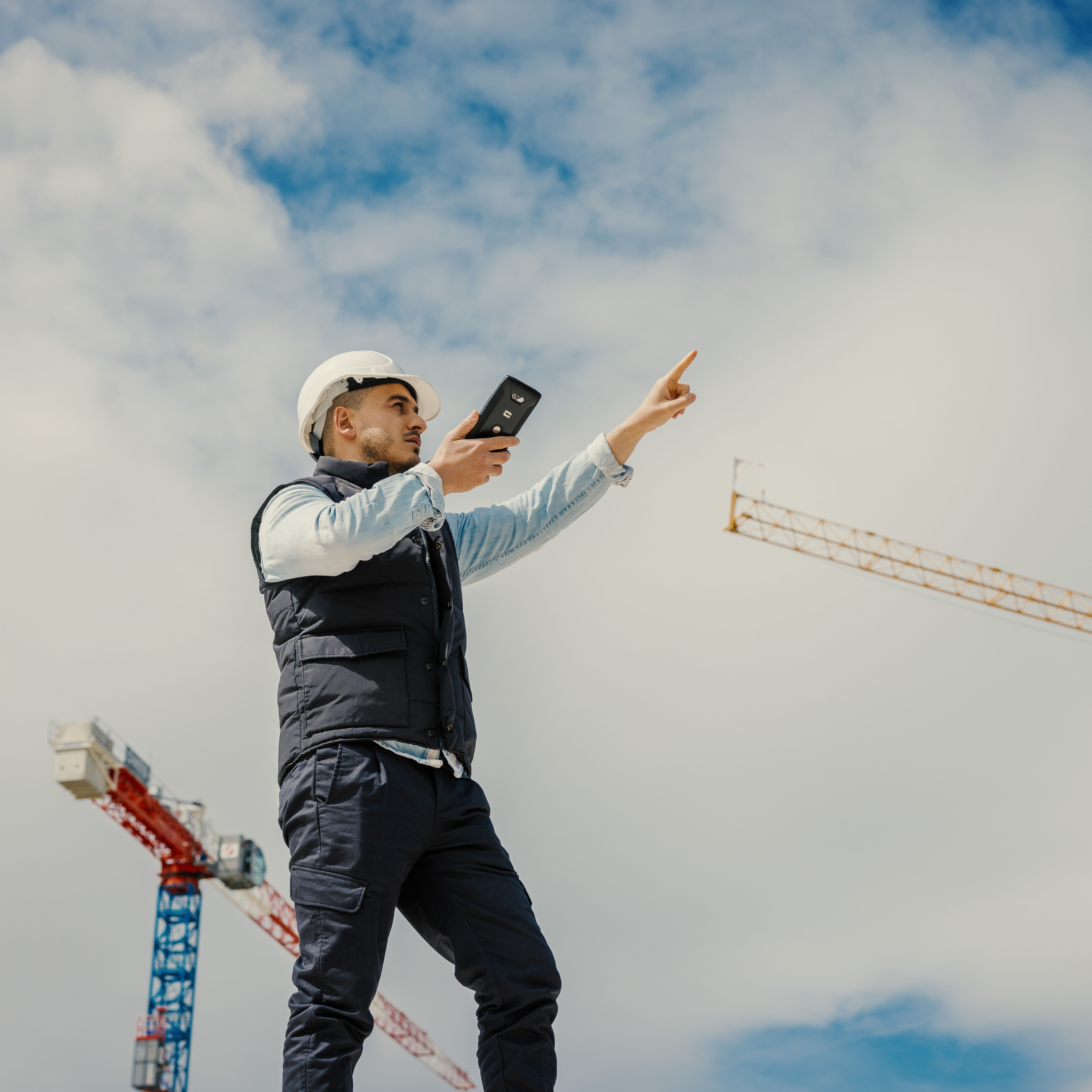 Utilisation talkie walkie sur smartphone de chantier Crosscall