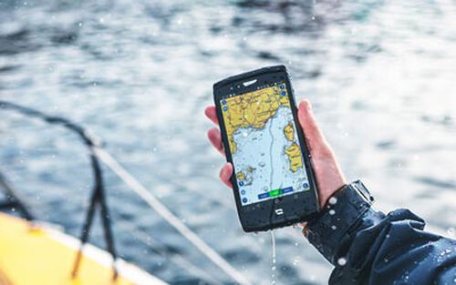 5 reasons to go for a truly waterproof smartphone