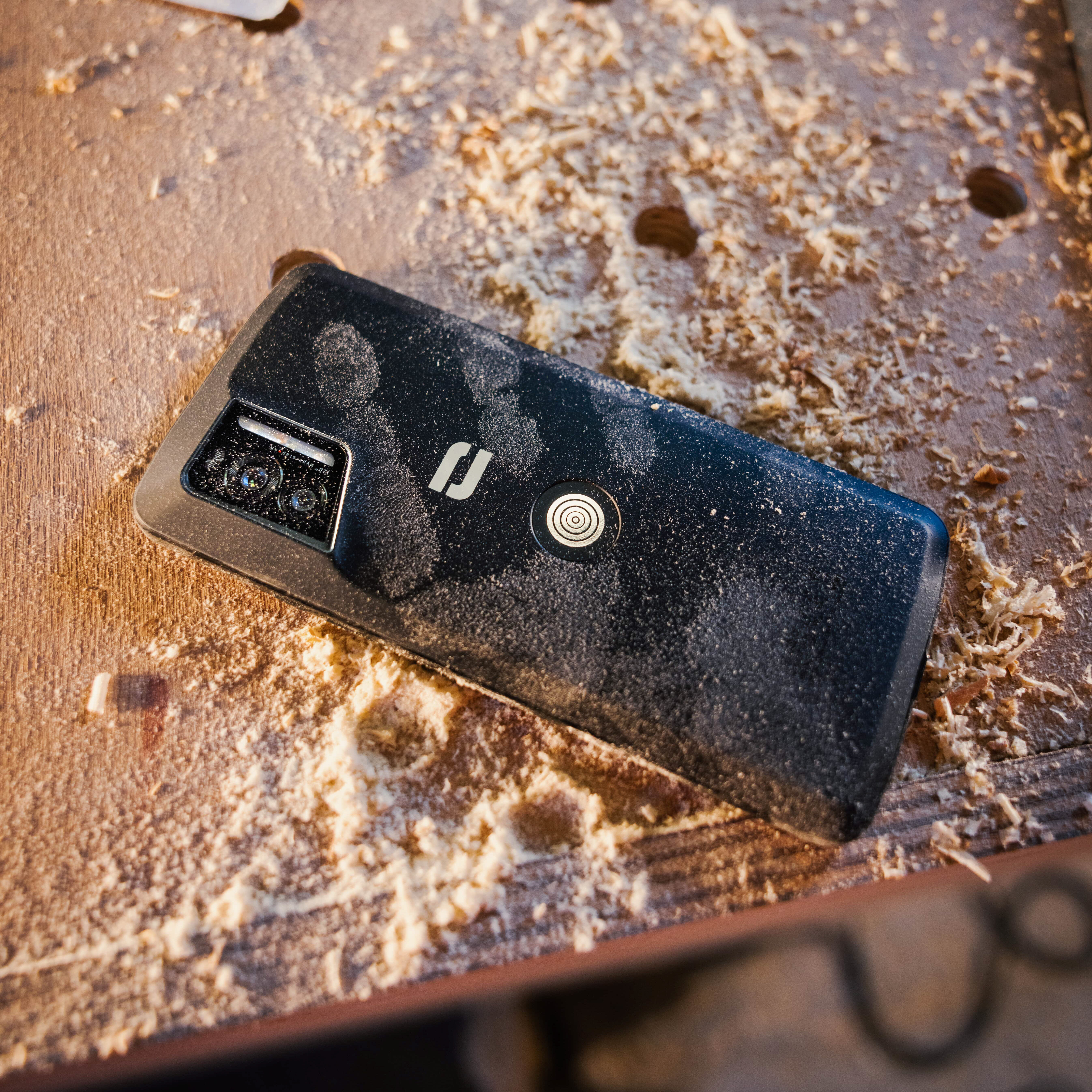 Smartphone étanche à la poussière Crosscall