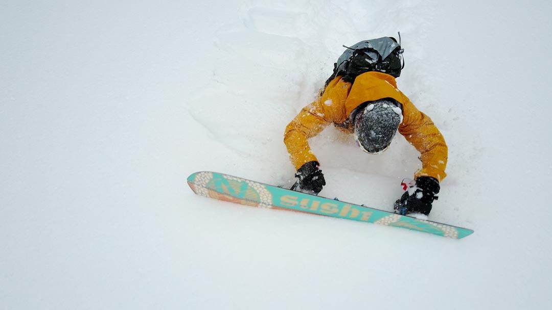 Xavier de le Rue, with a snowboard session