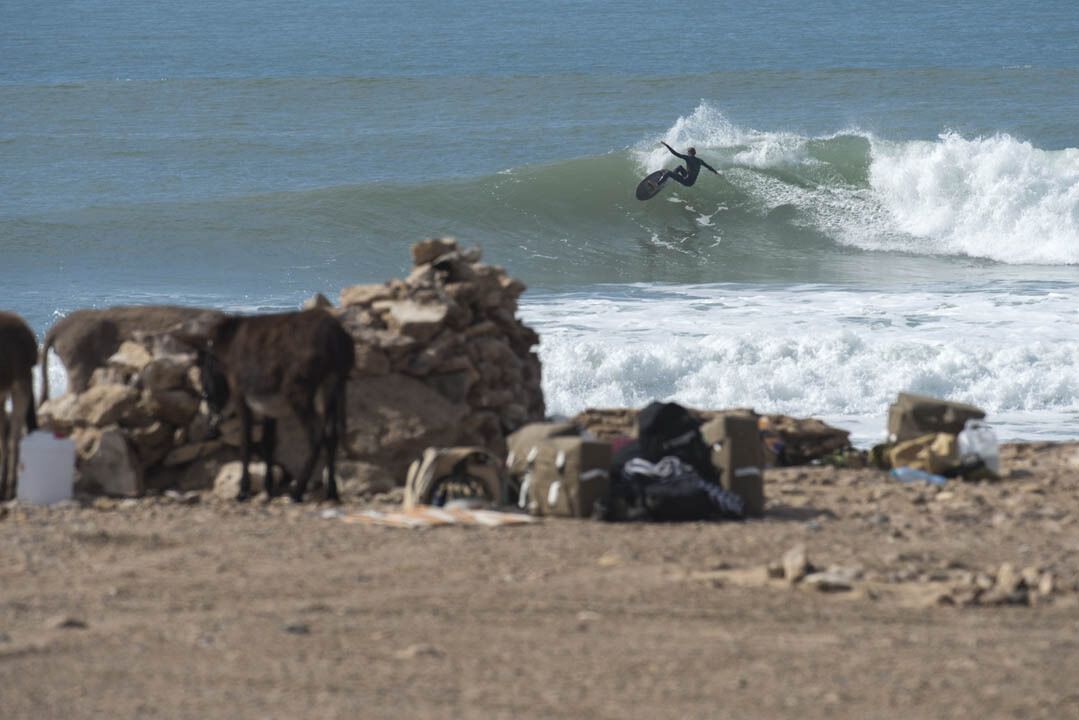 Surfer sur les côtes marocaines