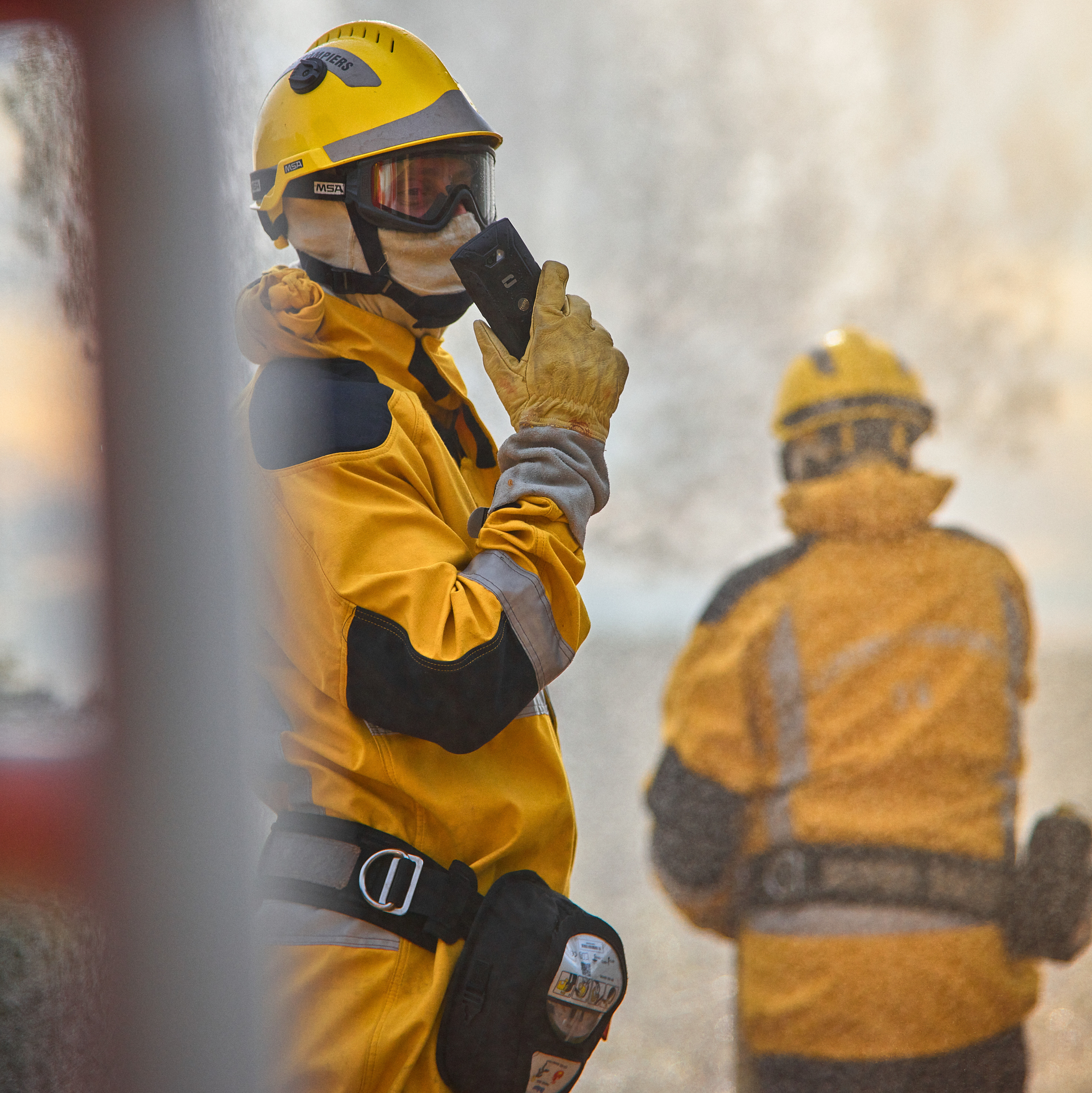 firefighters with crosscall smartphone