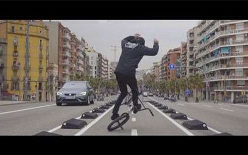 "BARCELONA TELEPORTATION" DE MATTHIAS DANDOIS
